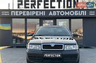 Ліфтбек Skoda Octavia 2003 в Чернівцях