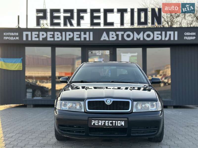 Лифтбек Skoda Octavia 2003 в Черновцах