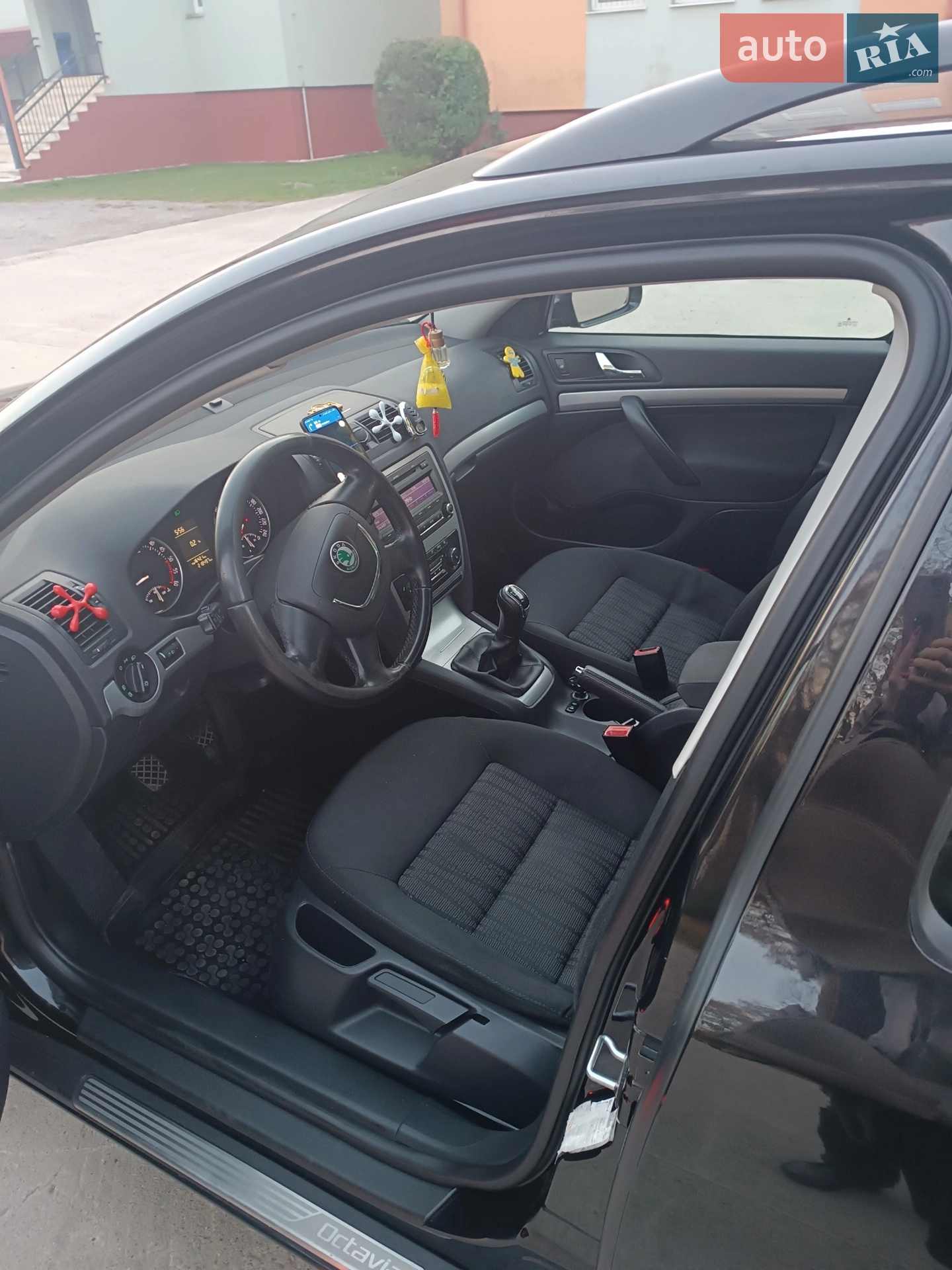 2010 Skoda Octavia - мініатюра 4