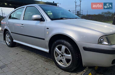 Ліфтбек Skoda Octavia 2000 в Львові