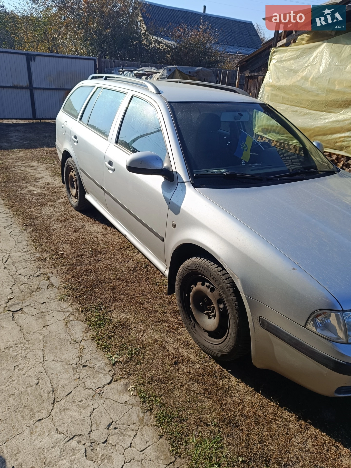 2010 Skoda Octavia - мініатюра 2