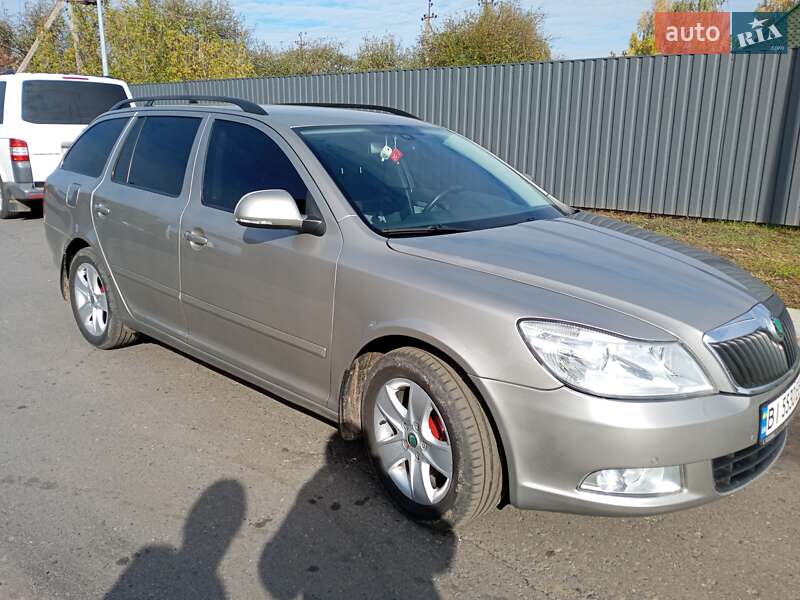 Універсал Skoda Octavia 2013 в Лохвиці