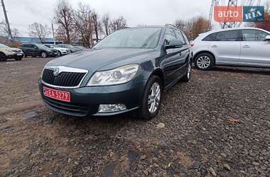 Универсал Skoda Octavia 2010 в Луцке