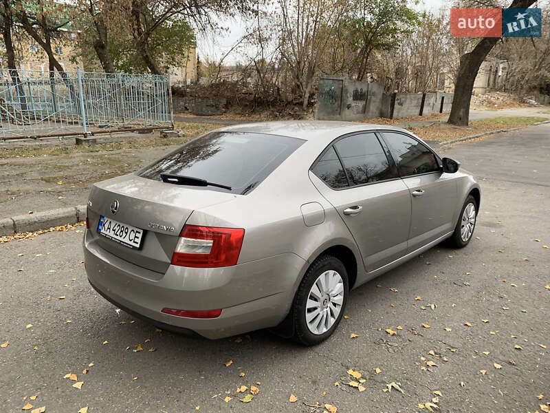 Лифтбек Skoda Octavia 2015 в Кременчуге