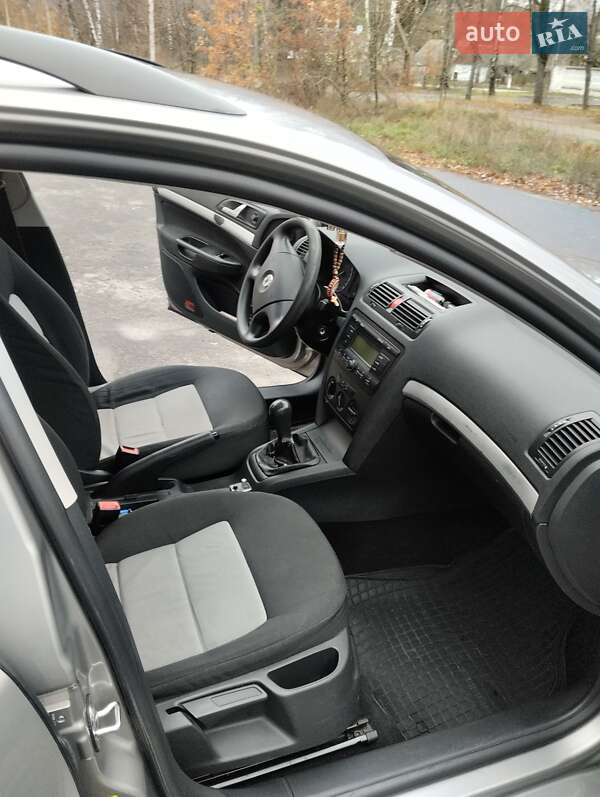 Універсал Skoda Octavia 2008 в Звягелі