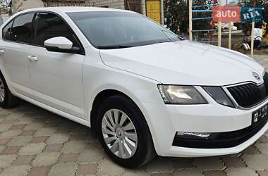 Лифтбек Skoda Octavia 2017 в Желтых Водах