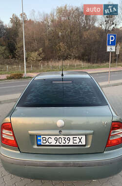 Лифтбек Skoda Octavia 2001 в 