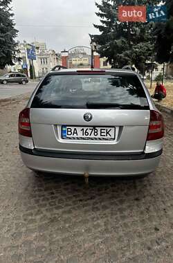 Универсал Skoda Octavia 2012 в Кропивницком