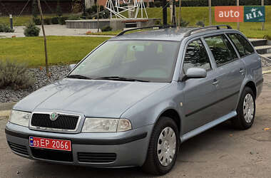 Універсал Skoda Octavia 2005 в Звягелі