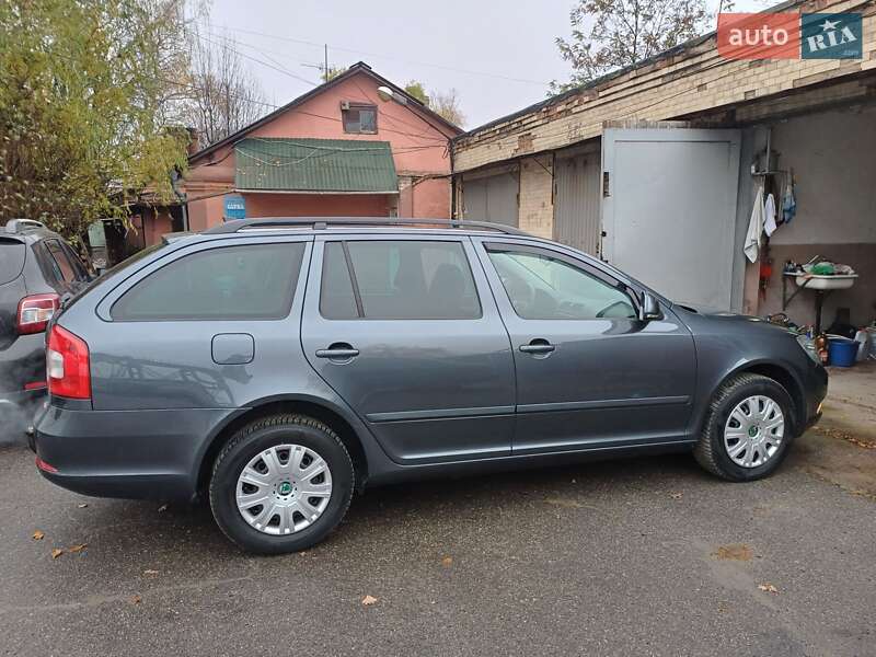 Универсал Skoda Octavia 2011 в Виннице