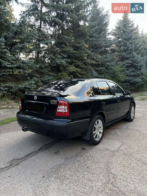 Лифтбек Skoda Octavia 2006 в Черкассах