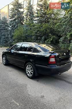 Лифтбек Skoda Octavia 2006 в 
