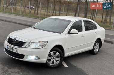 Лифтбек Skoda Octavia 2010 в Днепре