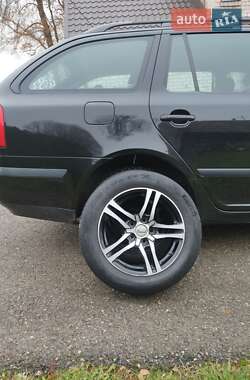 Універсал Skoda Octavia 2008 в 