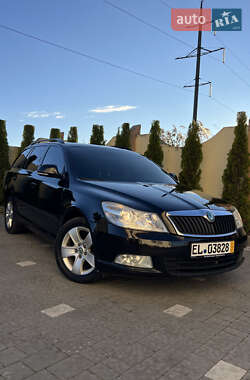 Універсал Skoda Octavia 2011 в Дрогобичі