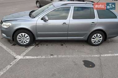 Универсал Skoda Octavia 2012 в 