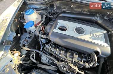 Лифтбек Skoda Octavia 2012 в 