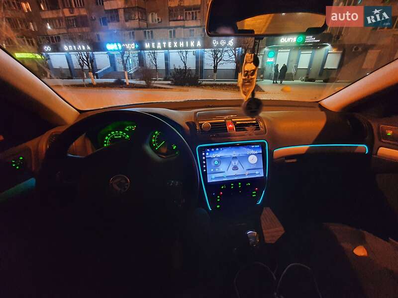 Лифтбек Skoda Octavia 2006 в Одессе