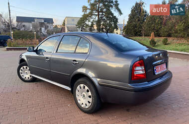 Лифтбек Skoda Octavia 2010 в Киеве