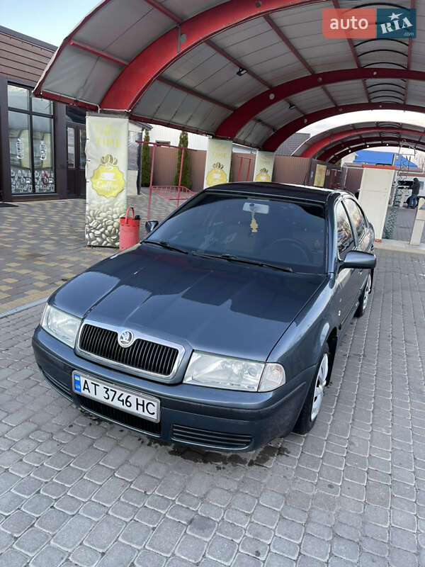 Лифтбек Skoda Octavia 2003 в Надворной