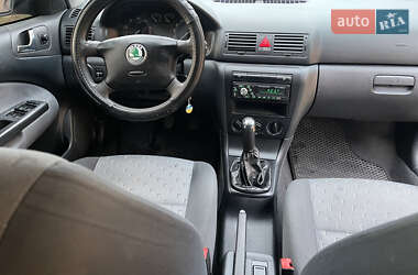 Лифтбек Skoda Octavia 2003 в Надворной