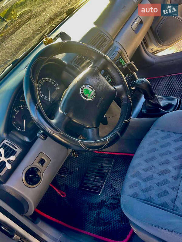 Лифтбек Skoda Octavia 1999 в Хмельницком