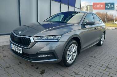 Лифтбек Skoda Octavia 2023 в Харькове