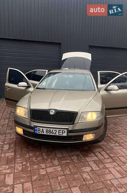 Лифтбек Skoda Octavia 2005 в Знаменке