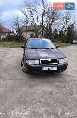 Лифтбек Skoda Octavia 2002 в Жовкве