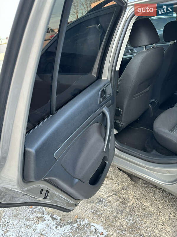 Универсал Skoda Octavia 2010 в Ровно