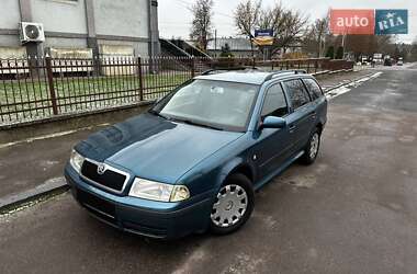 Универсал Skoda Octavia 2004 в Костополе