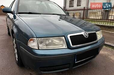 Универсал Skoda Octavia 2004 в Костополе