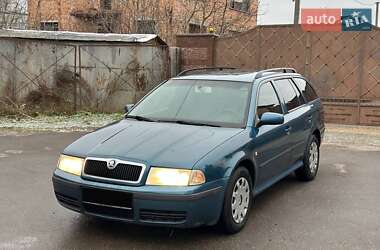 Универсал Skoda Octavia 2004 в Костополе