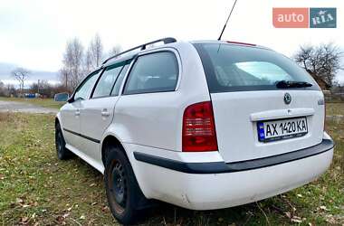 Универсал Skoda Octavia 2006 в Хороле