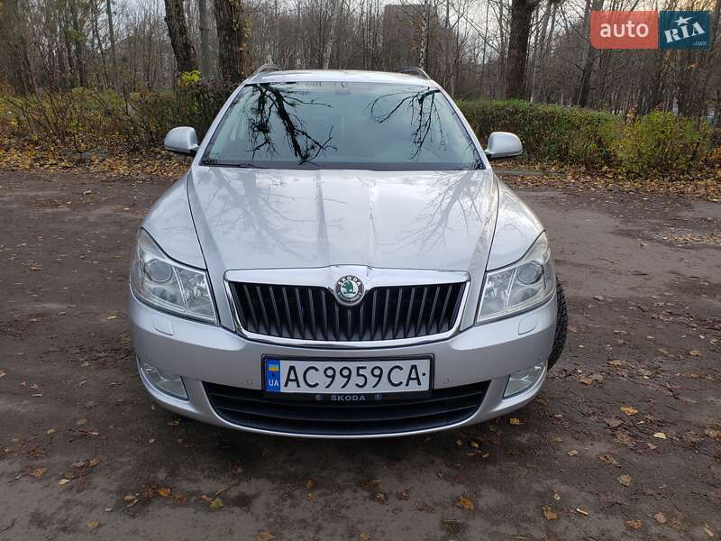 Универсал Skoda Octavia 2010 в Луцке