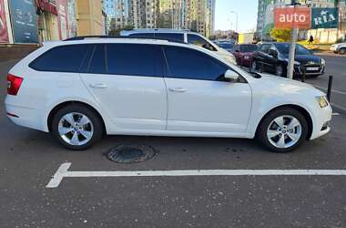 Универсал Skoda Octavia 2018 в Одессе