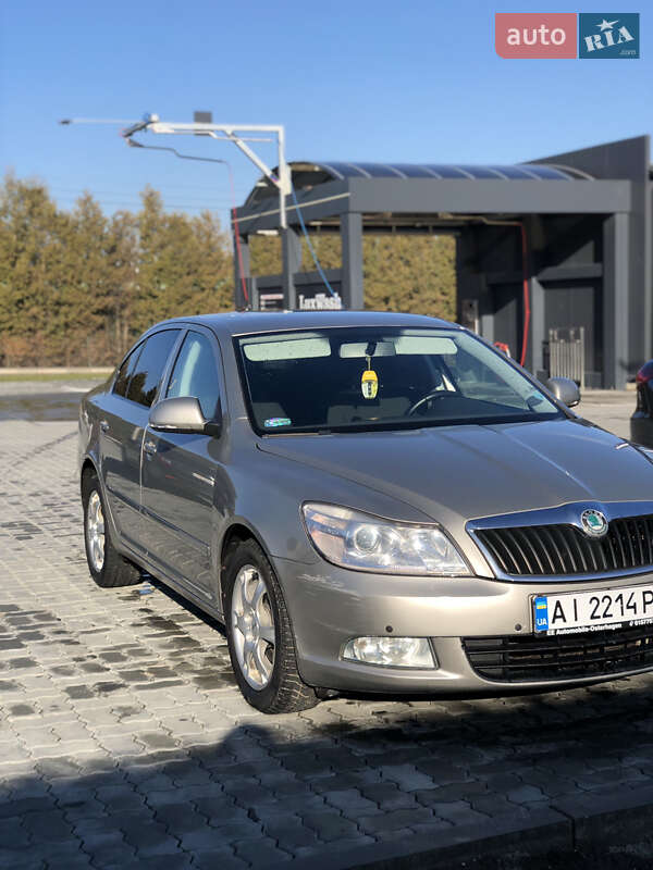 Ліфтбек Skoda Octavia 2010 в Дрогобичі