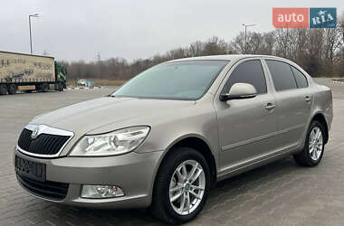 Лифтбек Skoda Octavia 2012 в Петрове