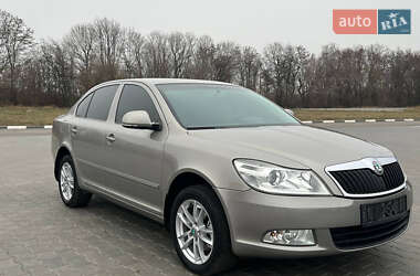 Лифтбек Skoda Octavia 2012 в Петрове