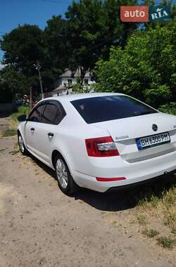 Лифтбек Skoda Octavia 2015 в Кривом Озере