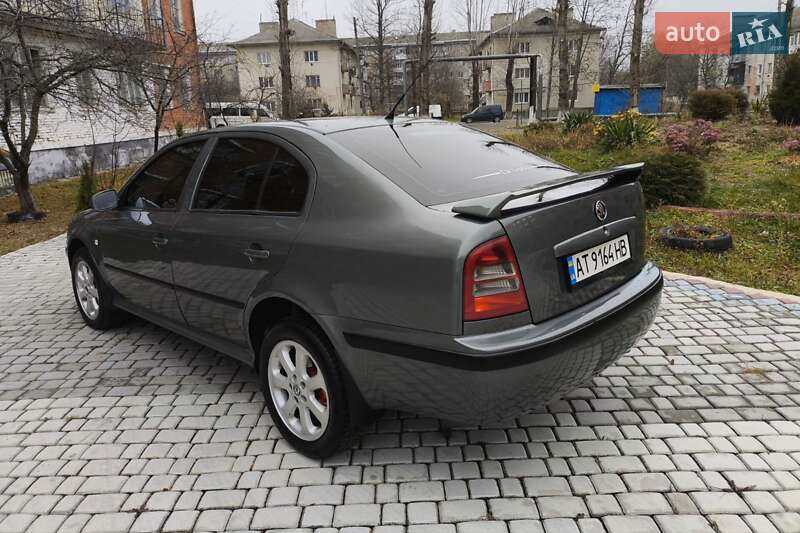 Лифтбек Skoda Octavia 2003 в Надворной