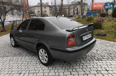 Лифтбек Skoda Octavia 2003 в Надворной