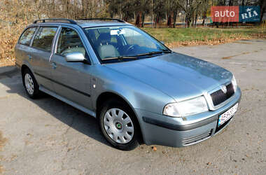 Универсал Skoda Octavia 2003 в Виннице