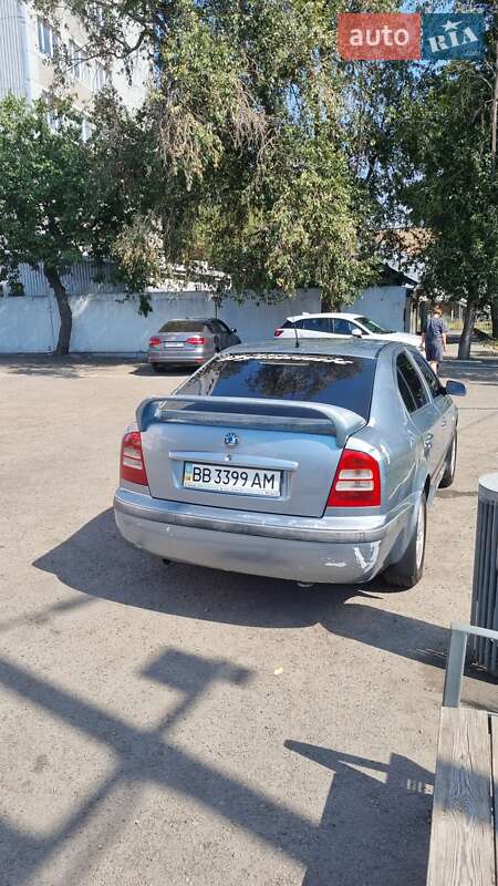 Лифтбек Skoda Octavia 2004 в Днепре