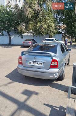 Лифтбек Skoda Octavia 2004 в Днепре