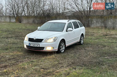 Универсал Skoda Octavia 2010 в Полтаве