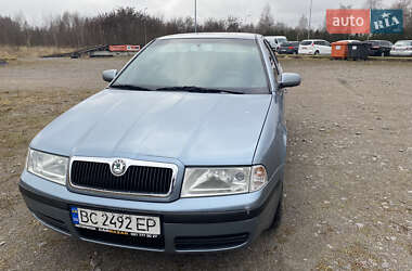 Лифтбек Skoda Octavia 2002 в Львове