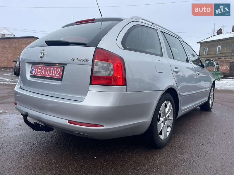 Універсал Skoda Octavia 2011 в Бахмачі