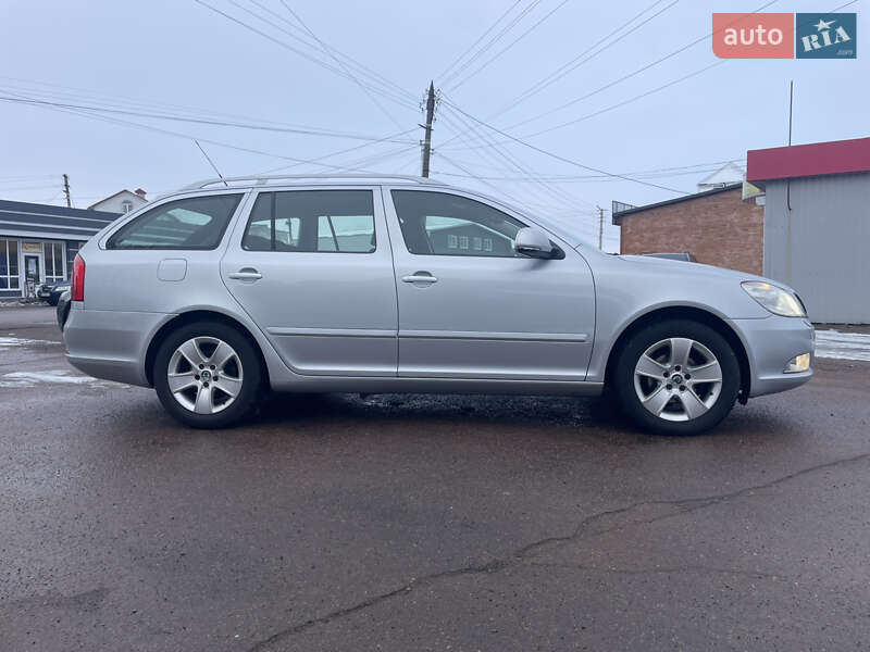 Універсал Skoda Octavia 2011 в Бахмачі