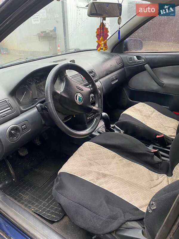 Лифтбек Skoda Octavia 2002 в Верховине